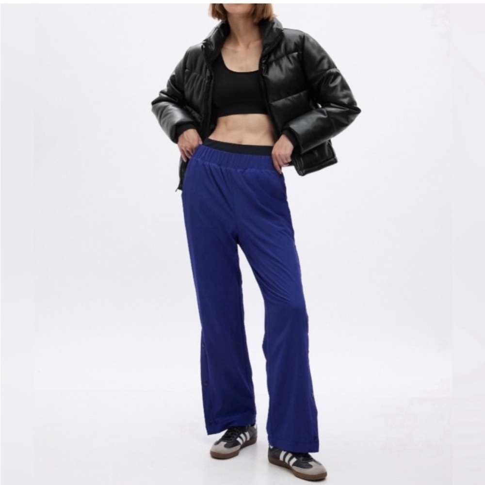 GapFit Snap-Hem Fleece-Lined Sweatpants